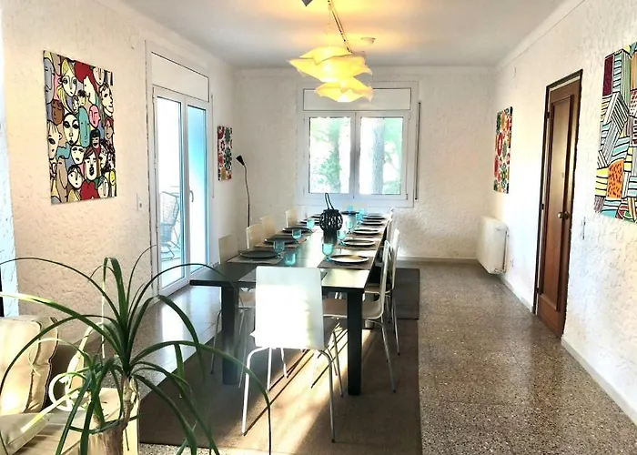 Vila Global Immo 9101 Pacheco Roses