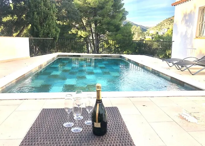 Villa Global Immo 9101 Pacheco Roses