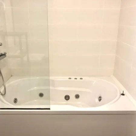 Vila Global Immo 9101 Pacheco Roses